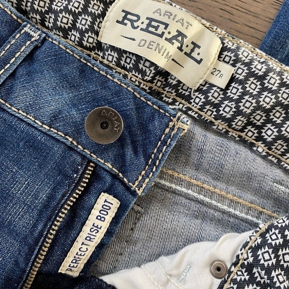 Ariat Real Denim Corey Perfect Rise Bootcut Jeans - Picture 10 of 12